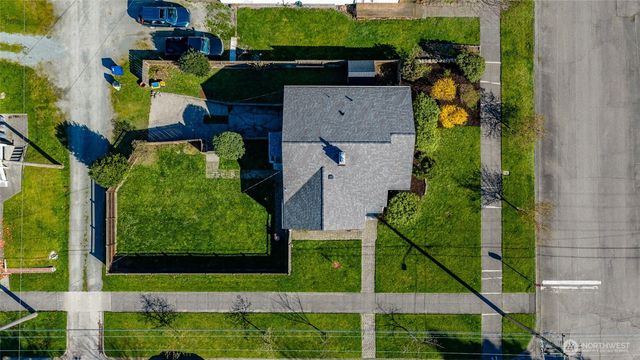 819 K Avenue, Anacortes, WA 98221