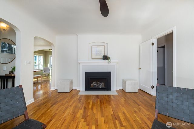 819 K Avenue, Anacortes, WA 98221