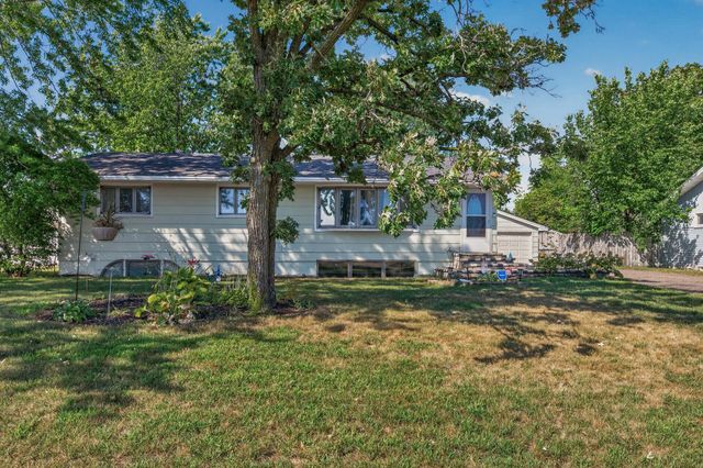 8088 Able Street NE, Spring Lake Park, MN 55432