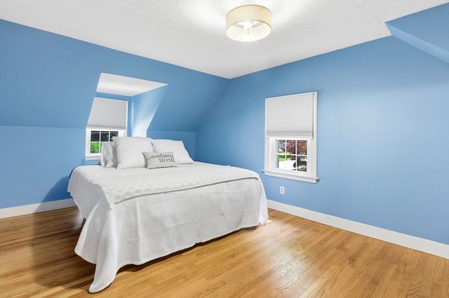23 Kenilworth Rd, Shrewsbury, MA 01545