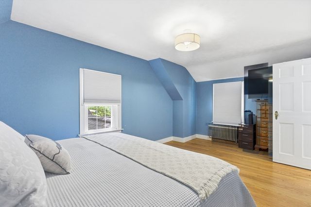 23 Kenilworth Rd, Shrewsbury, MA 01545