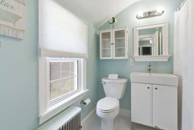 23 Kenilworth Rd, Shrewsbury, MA 01545