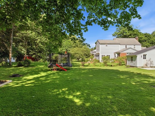 23 Kenilworth Rd, Shrewsbury, MA 01545