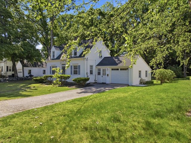 23 Kenilworth Rd, Shrewsbury, MA 01545