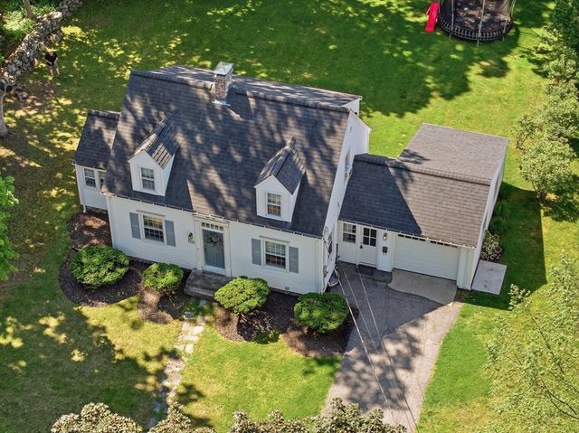 23 Kenilworth Rd, Shrewsbury, MA 01545