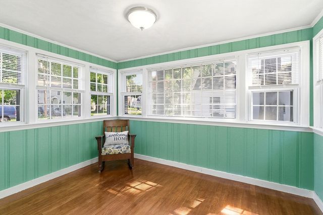 23 Kenilworth Rd, Shrewsbury, MA 01545