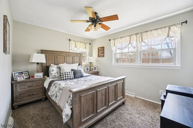 9 Cottonwood Ct, Hardyston Twp., NJ 07460