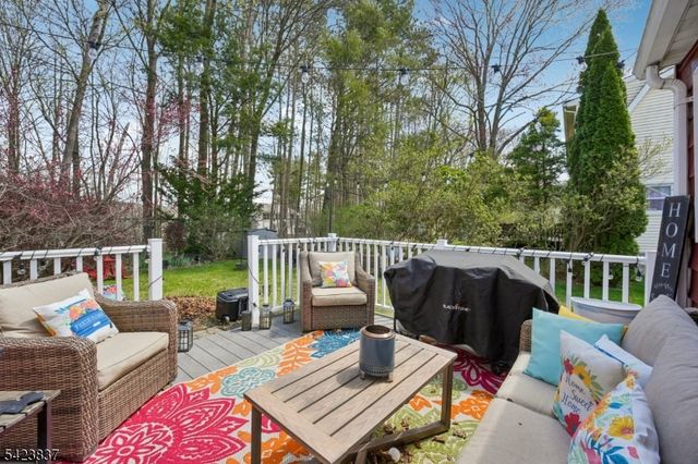 9 Cottonwood Ct, Hardyston Twp., NJ 07460