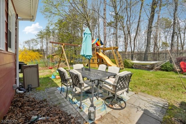 9 Cottonwood Ct, Hardyston Twp., NJ 07460