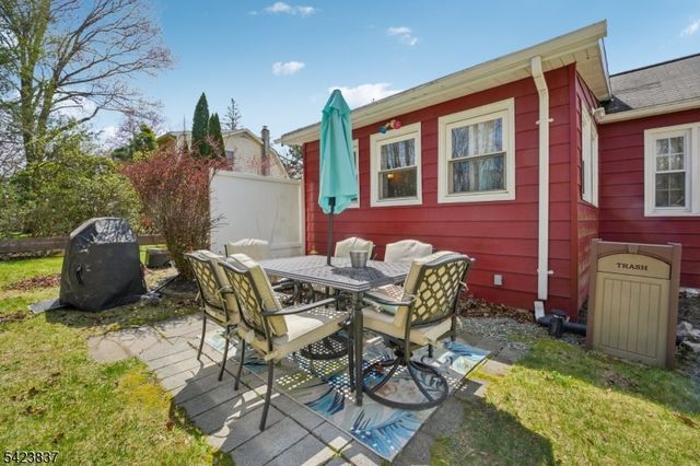 9 Cottonwood Ct, Hardyston Twp., NJ 07460