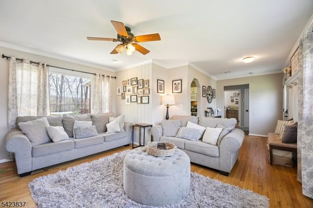 9 Cottonwood Ct, Hardyston Twp., NJ 07460