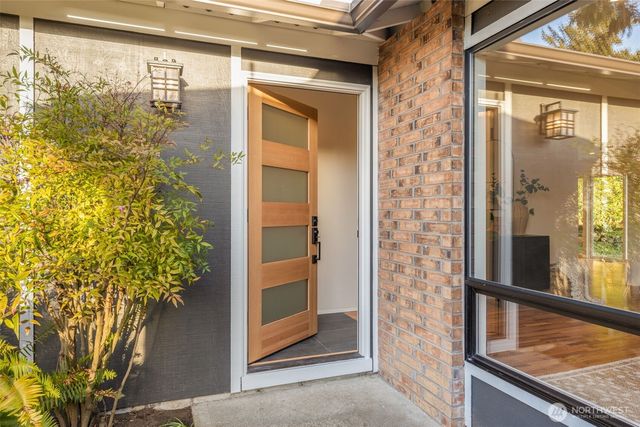 2001 SE 17th Court S, Renton, WA 98055