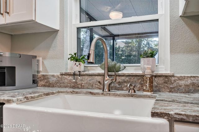 9 Brookside Circle, Ormond Beach, FL 32174