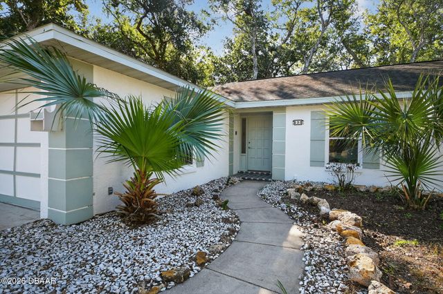 9 Brookside Circle, Ormond Beach, FL 32174