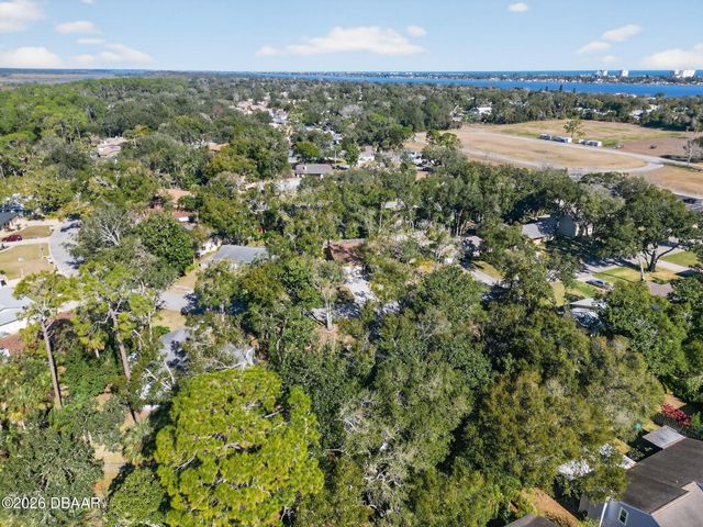 9 Brookside Circle, Ormond Beach, FL 32174