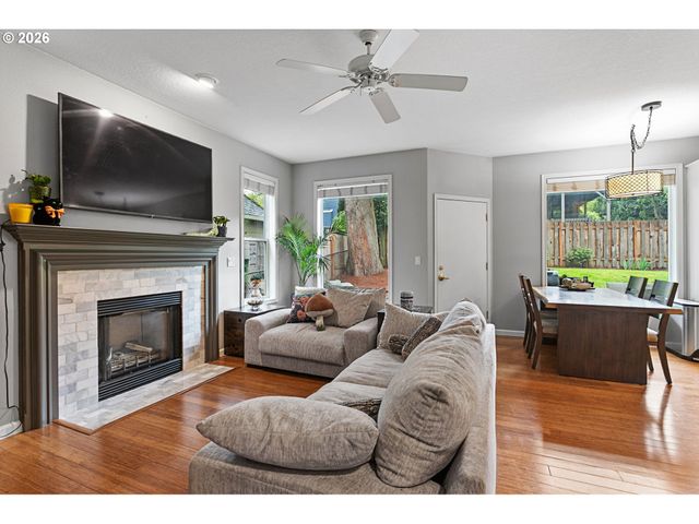 7632 Sw RUBY Ter, Portland, OR 97219