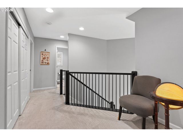 7632 Sw RUBY Ter, Portland, OR 97219