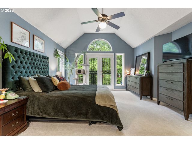 7632 Sw RUBY Ter, Portland, OR 97219