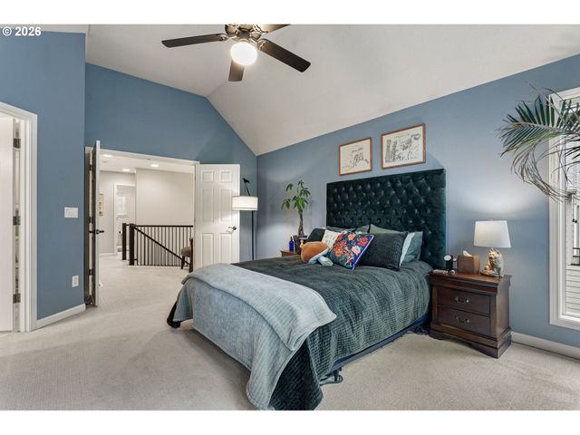 7632 Sw RUBY Ter, Portland, OR 97219