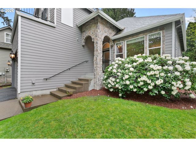 7632 Sw RUBY Ter, Portland, OR 97219