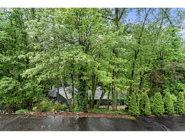 7632 Sw RUBY Ter, Portland, OR 97219