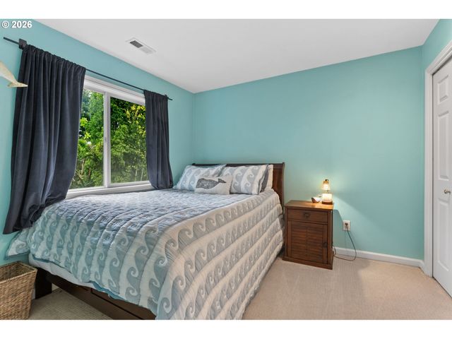 7632 Sw RUBY Ter, Portland, OR 97219