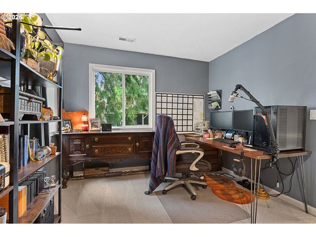 7632 Sw RUBY Ter, Portland, OR 97219