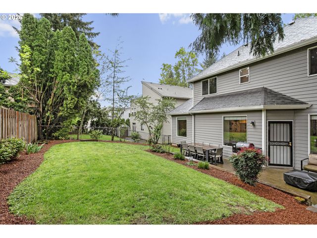 7632 Sw RUBY Ter, Portland, OR 97219