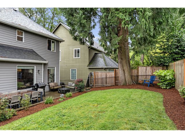7632 Sw RUBY Ter, Portland, OR 97219