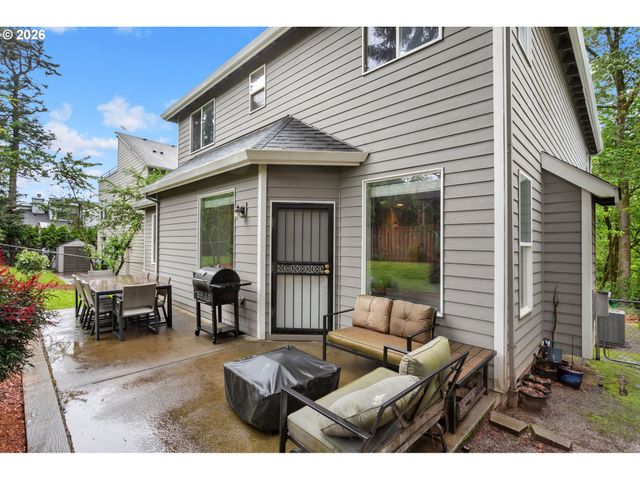 7632 Sw RUBY Ter, Portland, OR 97219