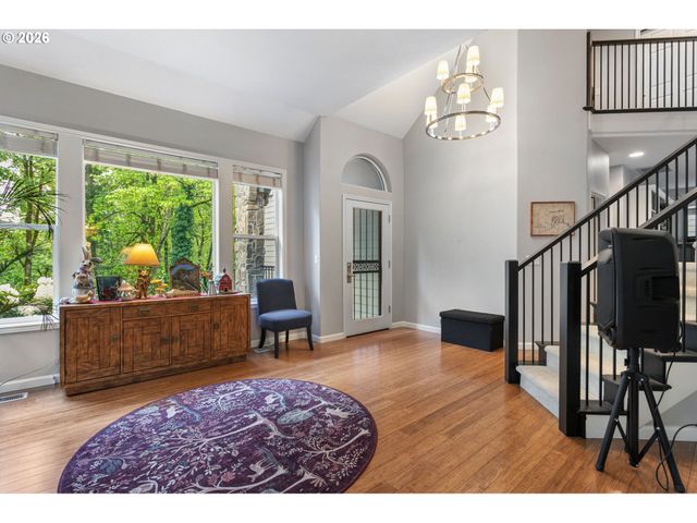 7632 Sw RUBY Ter, Portland, OR 97219