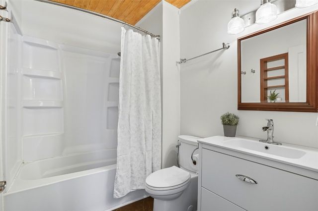 718 6th Avenue, Coralville, IA 52241