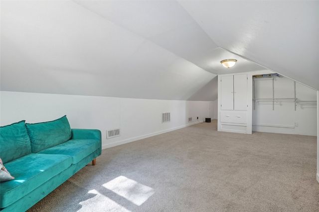 718 6th Avenue, Coralville, IA 52241