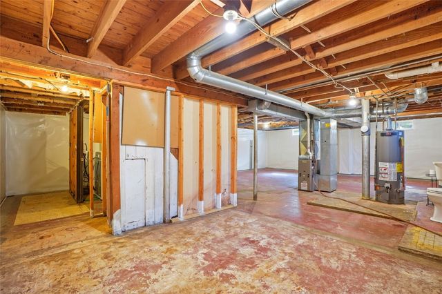 718 6th Avenue, Coralville, IA 52241