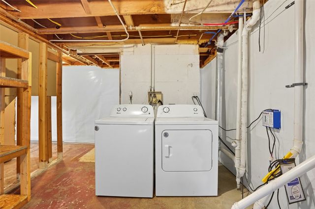 718 6th Avenue, Coralville, IA 52241