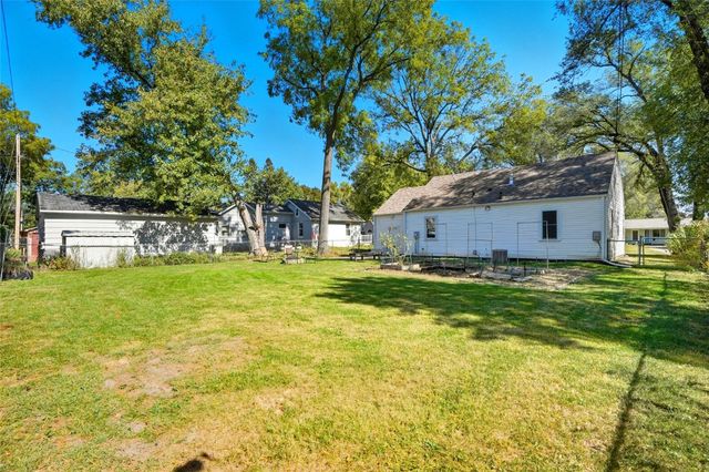 718 6th Avenue, Coralville, IA 52241