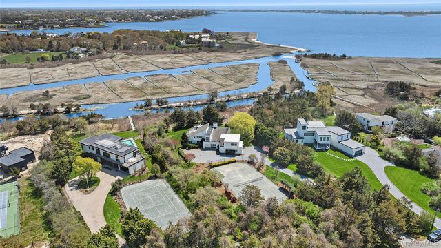 22 Tanners Neck Lane, Westhampton, NY 11977