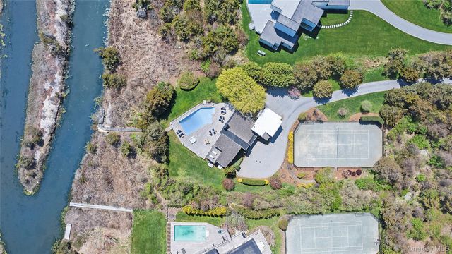 22 Tanners Neck Lane, Westhampton, NY 11977