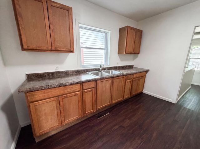 5200 Camden Avenue N, Minneapolis, MN 55430