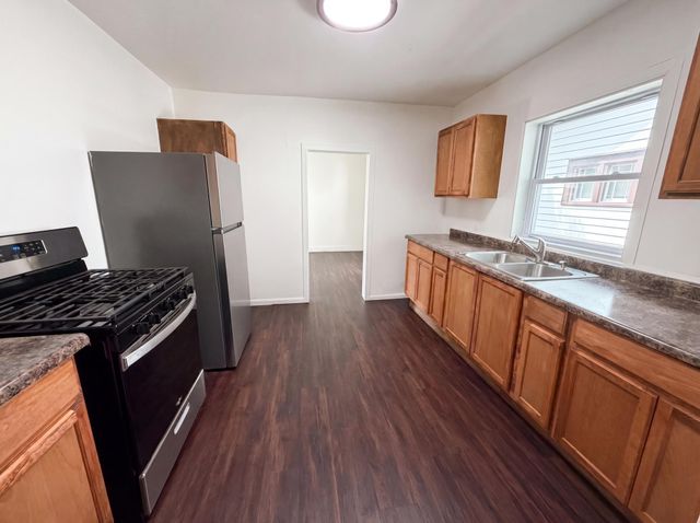 5200 Camden Avenue N, Minneapolis, MN 55430
