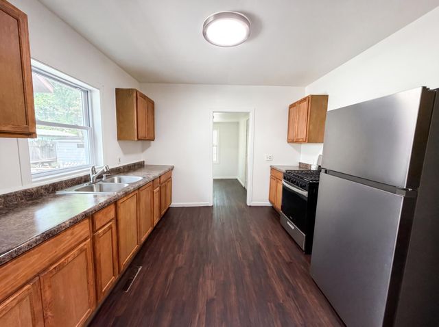 5200 Camden Avenue N, Minneapolis, MN 55430