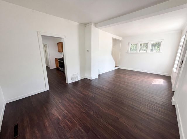 5200 Camden Avenue N, Minneapolis, MN 55430