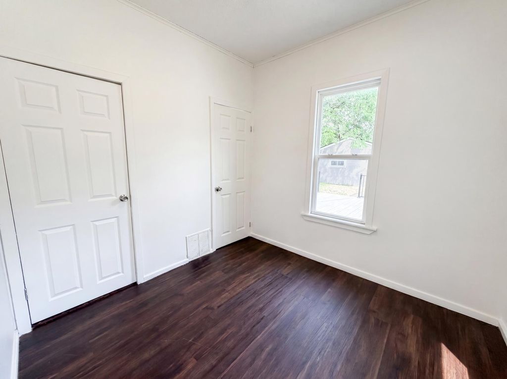 5200 Camden Avenue N, Minneapolis, MN 55430 — photo 4