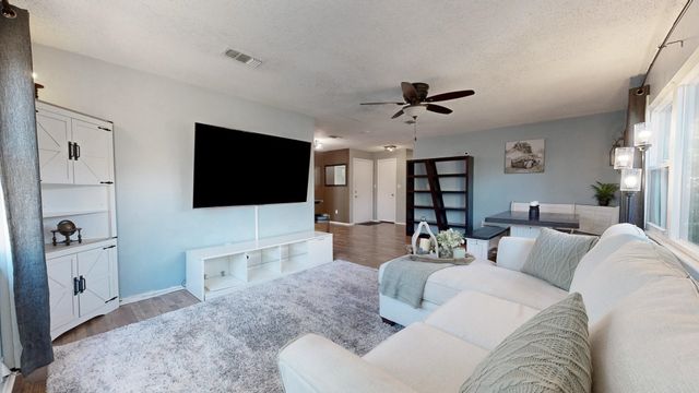 200 Cecilia Ct, St Augustine, FL 32086