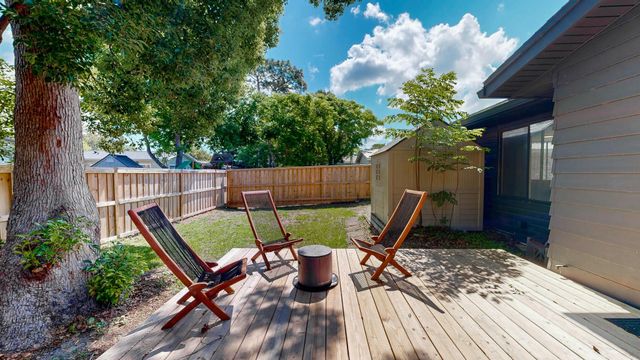 200 Cecilia Ct, St Augustine, FL 32086