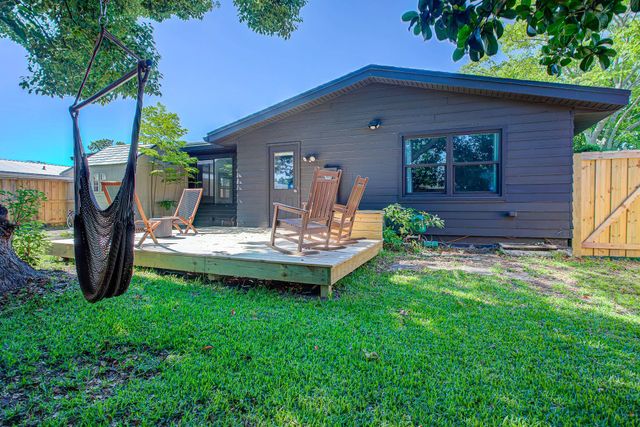 200 Cecilia Ct, St Augustine, FL 32086