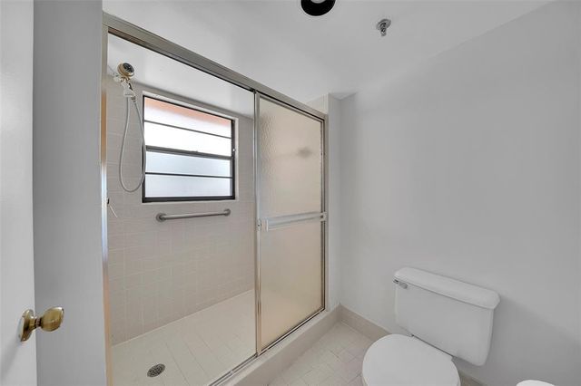 7370 S Oriole Boulevard 607, Delray Beach, FL 33446
