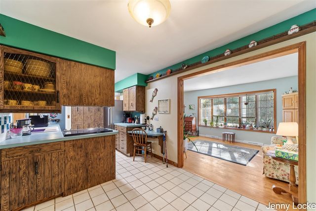 5073 Hillview Drive, Norton Shores, MI 49441