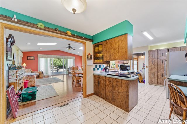 5073 Hillview Drive, Norton Shores, MI 49441