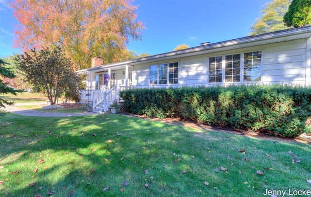 5073 Hillview Drive, Norton Shores, MI 49441